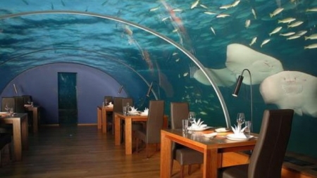 Подводен ресторант Ithaa
